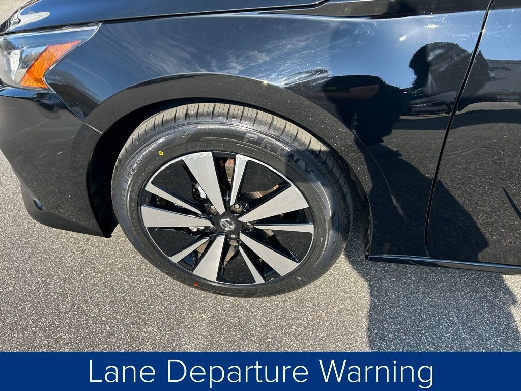 Used 2022 Nissan Altima 2.5 SV image 14
