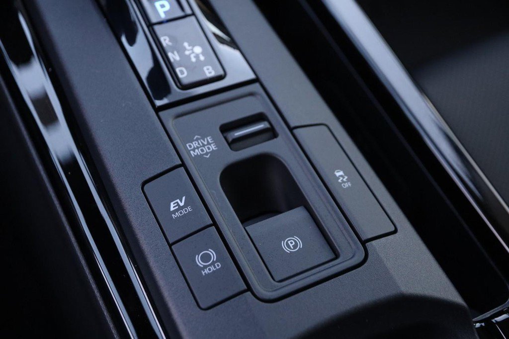 New 2026 Toyota Prius XLE image 19