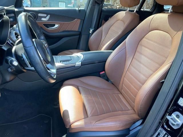 Used 2022 Mercedes-Benz GLC 300 4MATIC Coupe image 6