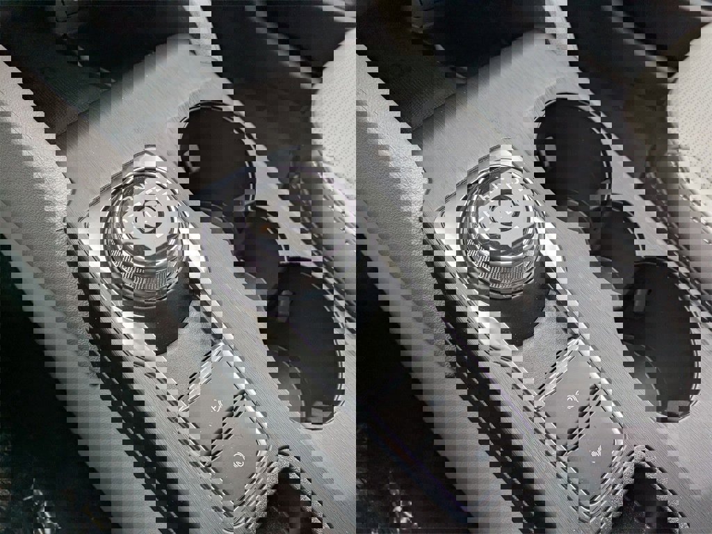 New 2026 Ford Escape Platinum w/ Equipment Group 601A image 12