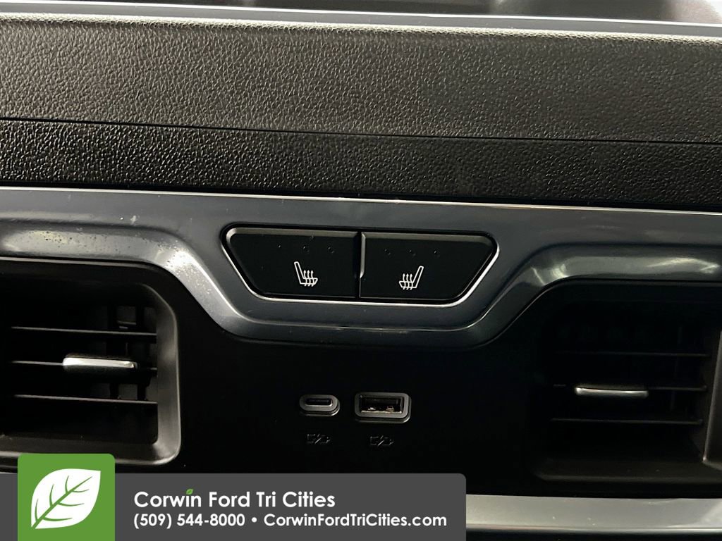 Used 2025 GMC Sierra 3500 Denali image 27