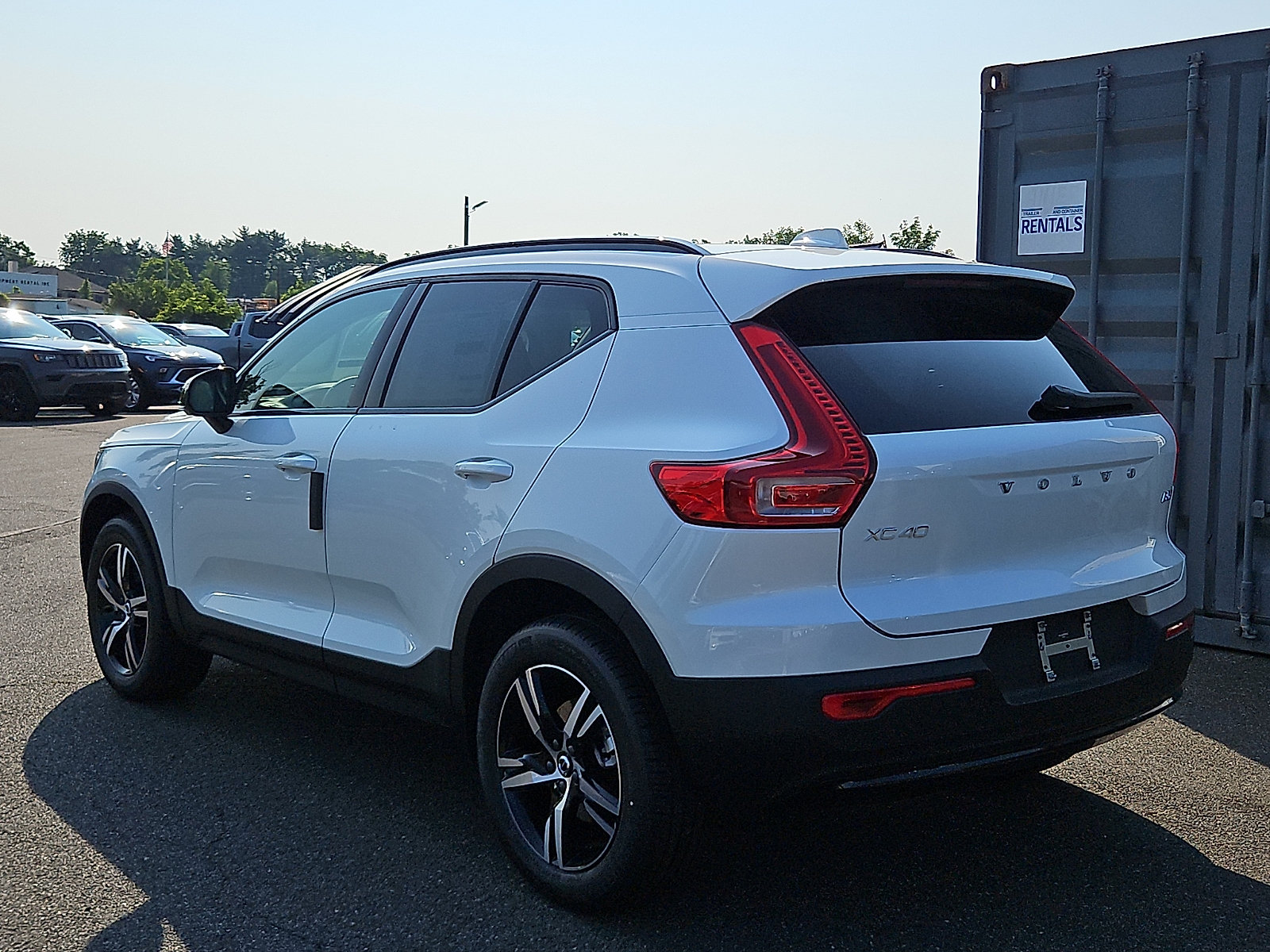 New 2026 Volvo XC40 B5 Core w/ Protection Package Premier AWD/4WD image 4
