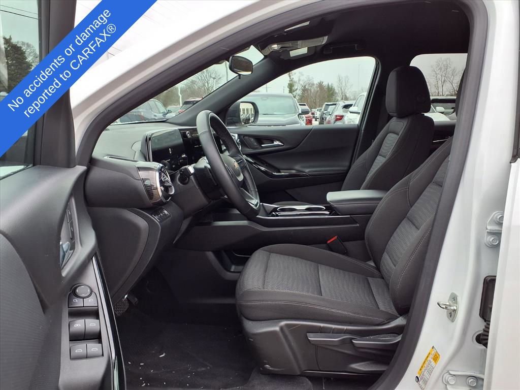 Used 2025 Chevrolet Equinox LT image 17