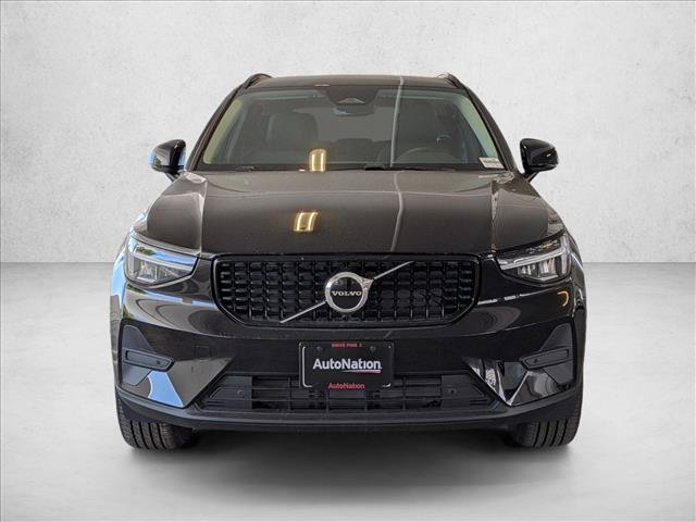 New 2026 Volvo XC40 B5 Core w/ Climate Package AWD/4WD image 5