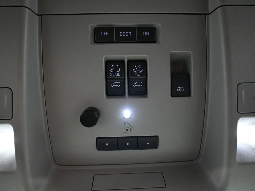 Used 2018 Chevrolet Silverado 3500 LTZ w/ Duramax Plus Package image 40