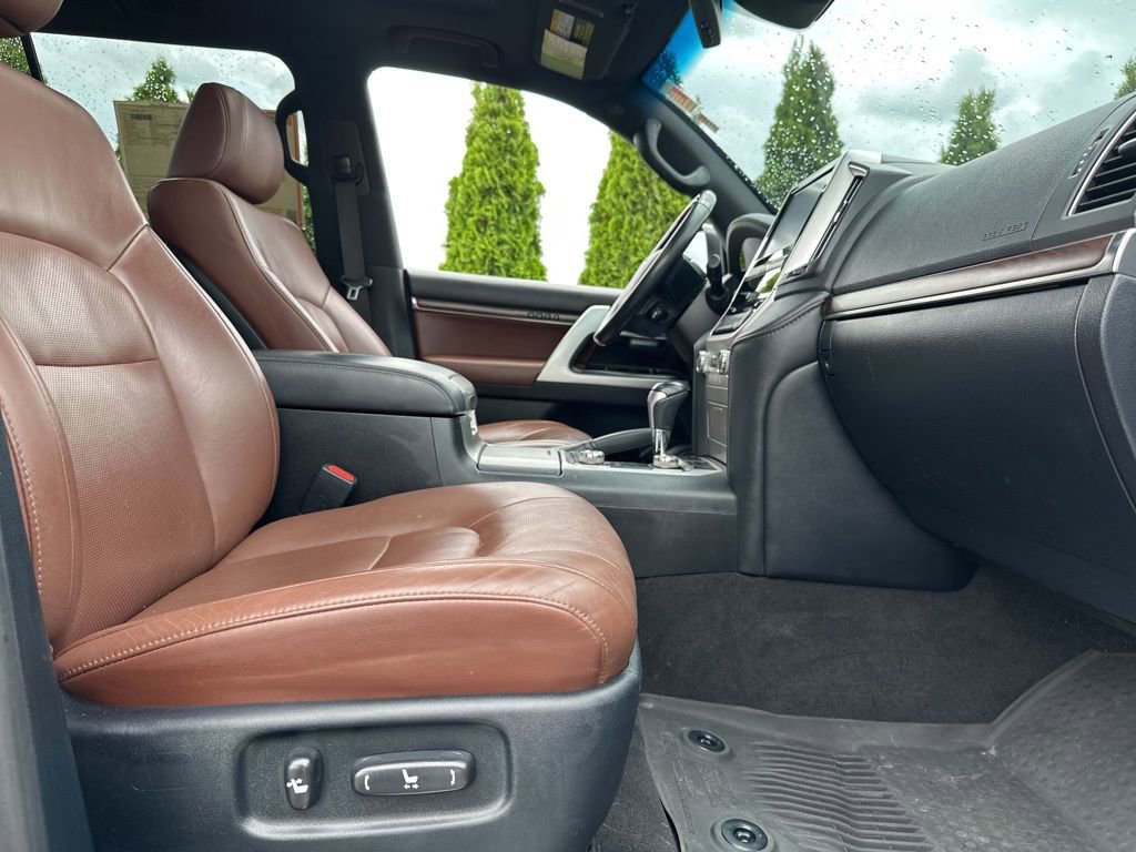 Certified 2021 Toyota Land Cruiser image 38