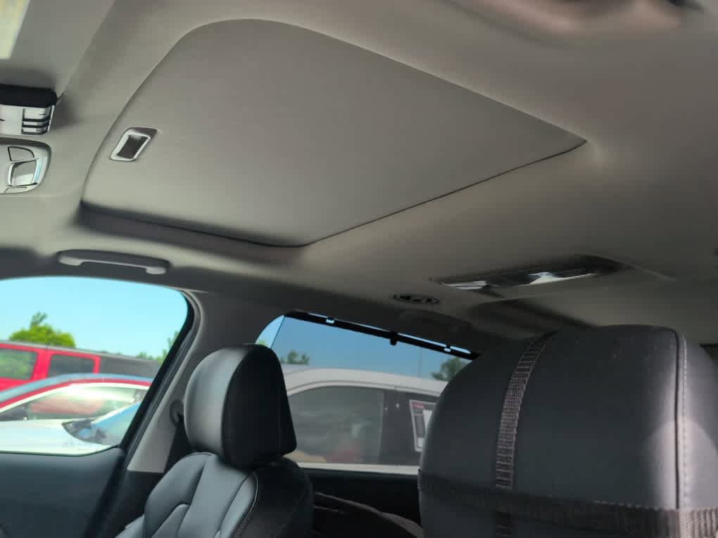 Used 2025 Kia Telluride SX w/ SX Captain's Chair Package AWD/4WD image 12