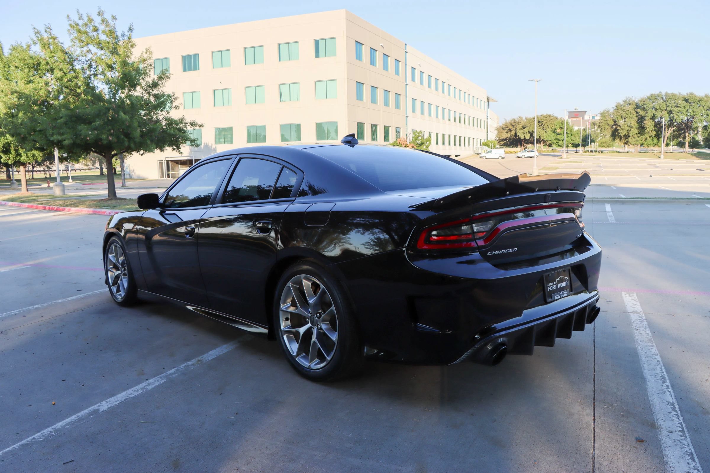 Used 2020 Dodge Charger GT RWD image 5