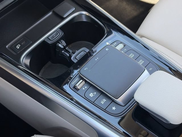 Used 2021 Mercedes-Benz GLB 250 4MATIC w/ Premium Package image 31