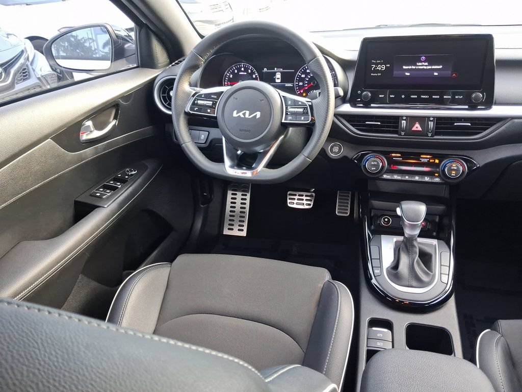 Used 2023 Kia Forte GT-Line w/ GT-Line Technology Package FWD image 10