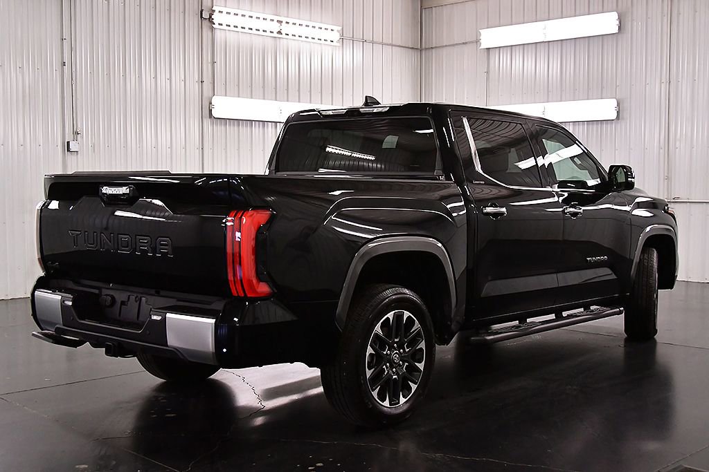 Used 2026 Toyota Tundra Limited AWD/4WD image 7