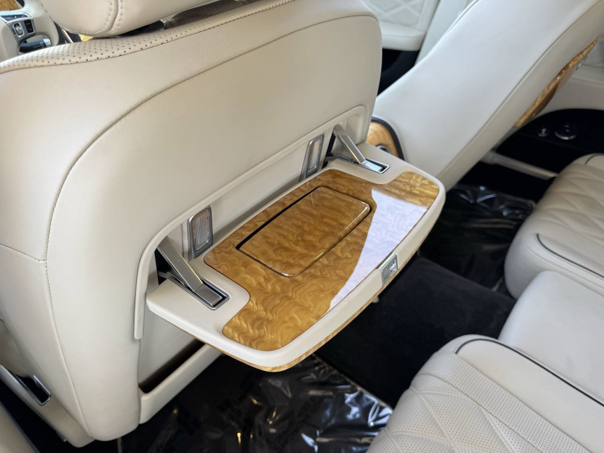 Used 2016 Bentley Flying Spur W12 image 19