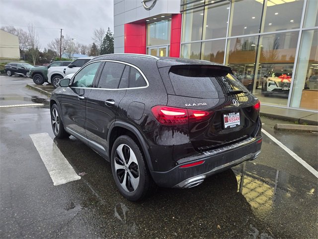Used 2025 Mercedes-Benz GLA 250 4MATIC image 9