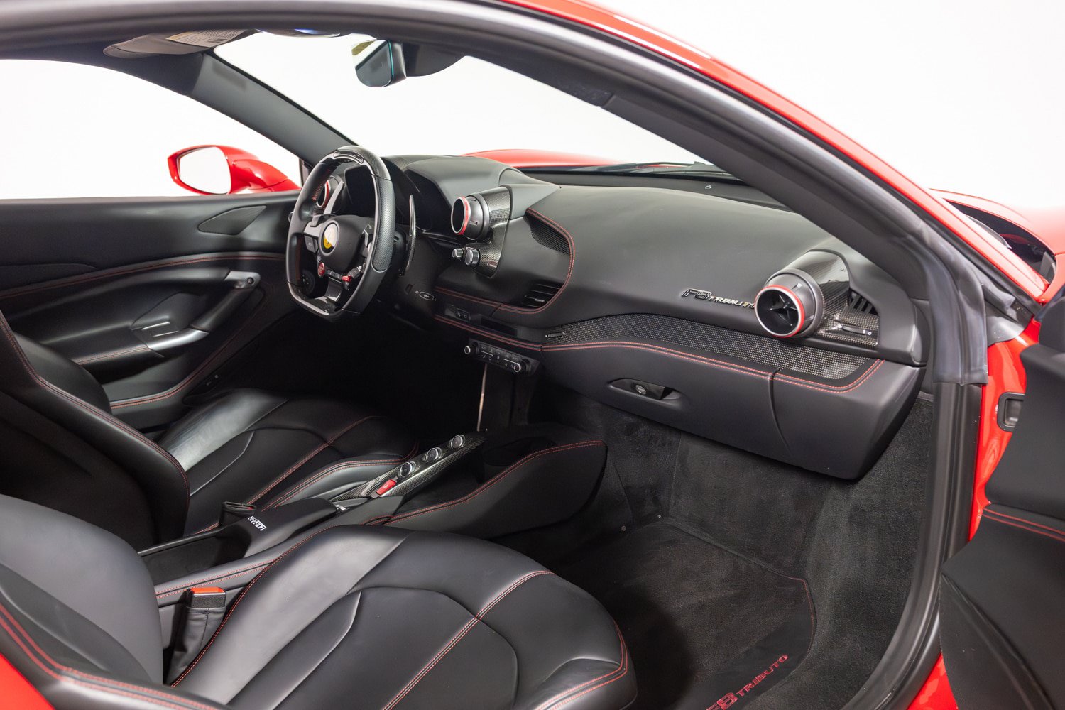 Certified 2021 Ferrari F8 Tributo RWD image 18