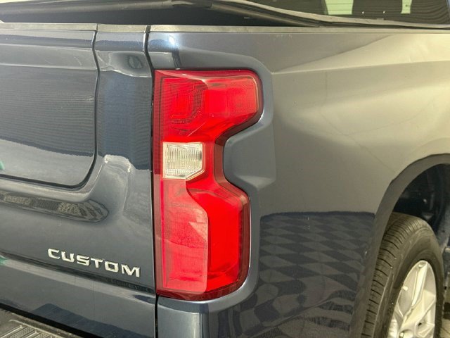 Used 2022 Chevrolet Silverado 1500 Custom w/ Safety Confidence Package RWD image 32