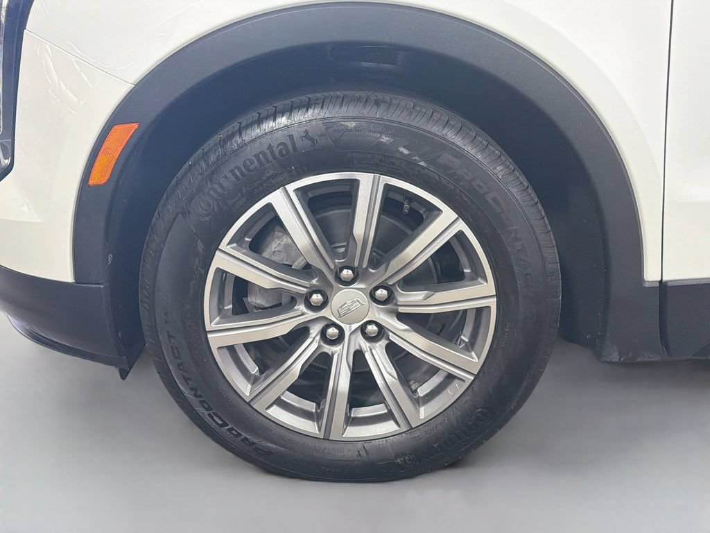 Used 2023 Cadillac XT4 Sport AWD/4WD image 32