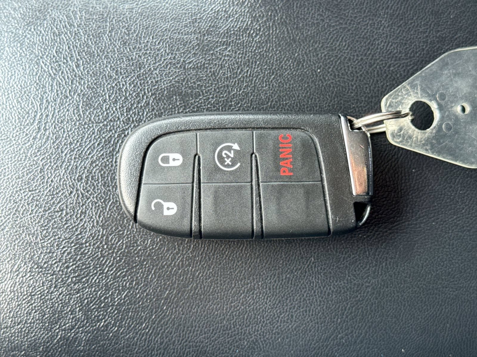 Used 2018 Jeep Compass Limited w/ Navigation Group AWD/4WD image 35