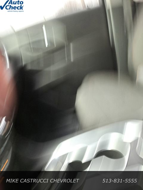 Used 2020 Chevrolet Traverse LT image 17