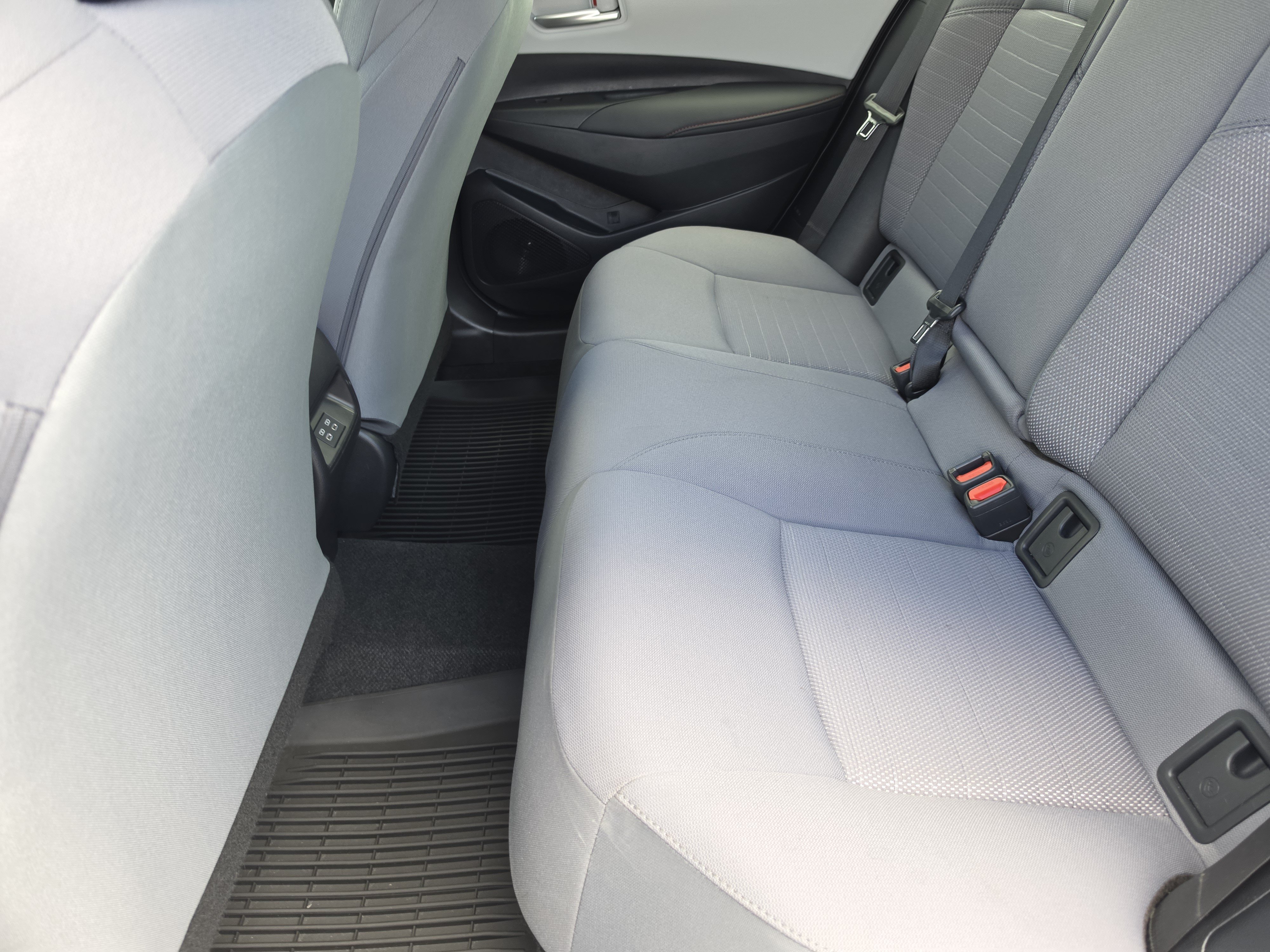 Certified 2025 Toyota Corolla SE FWD image 10