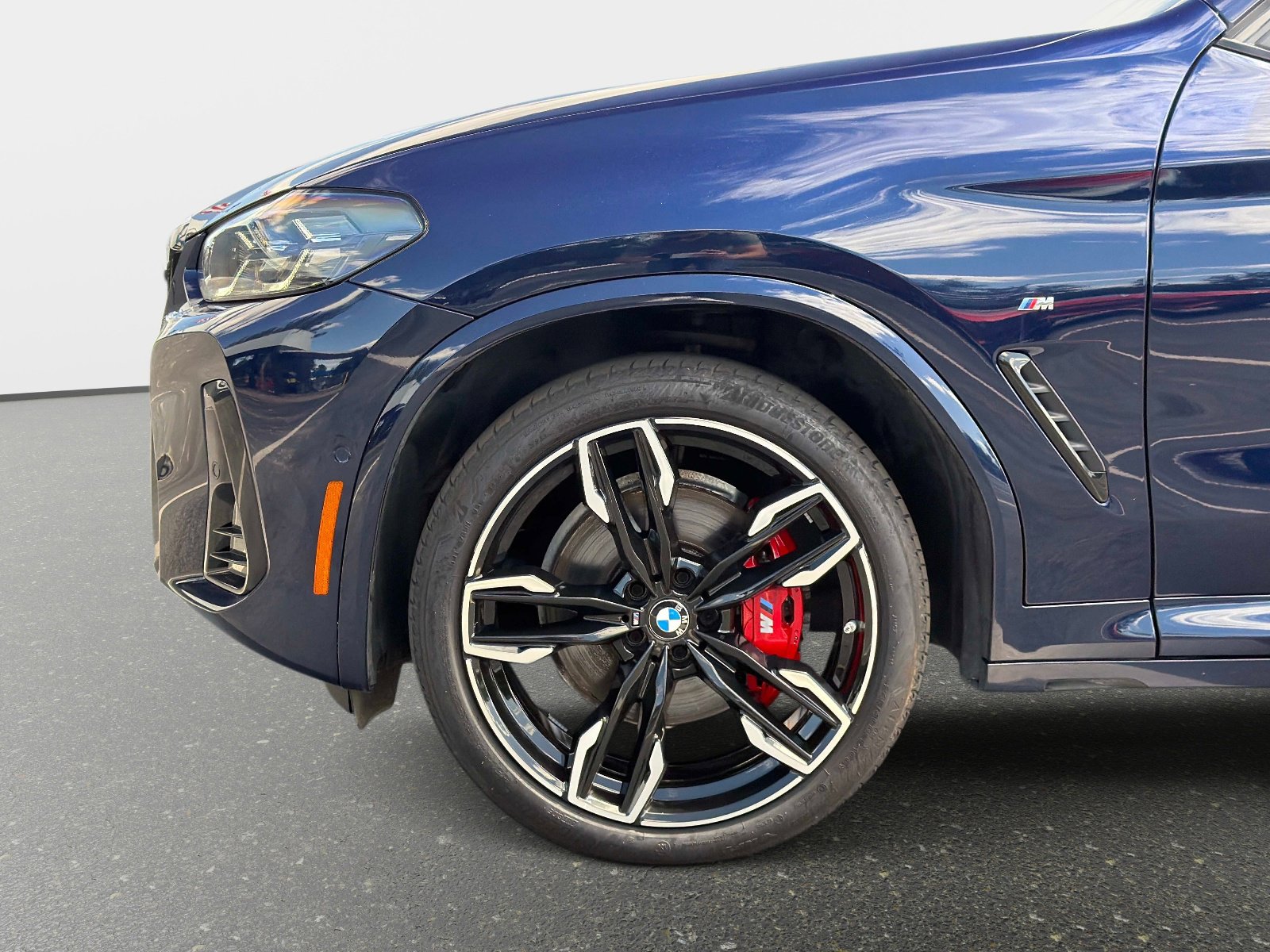 Used 2025 BMW X4 M40i image 13