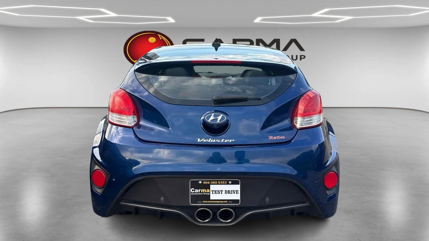 Used 2016 Hyundai Veloster Turbo w/ Option Group 04 FWD image 4
