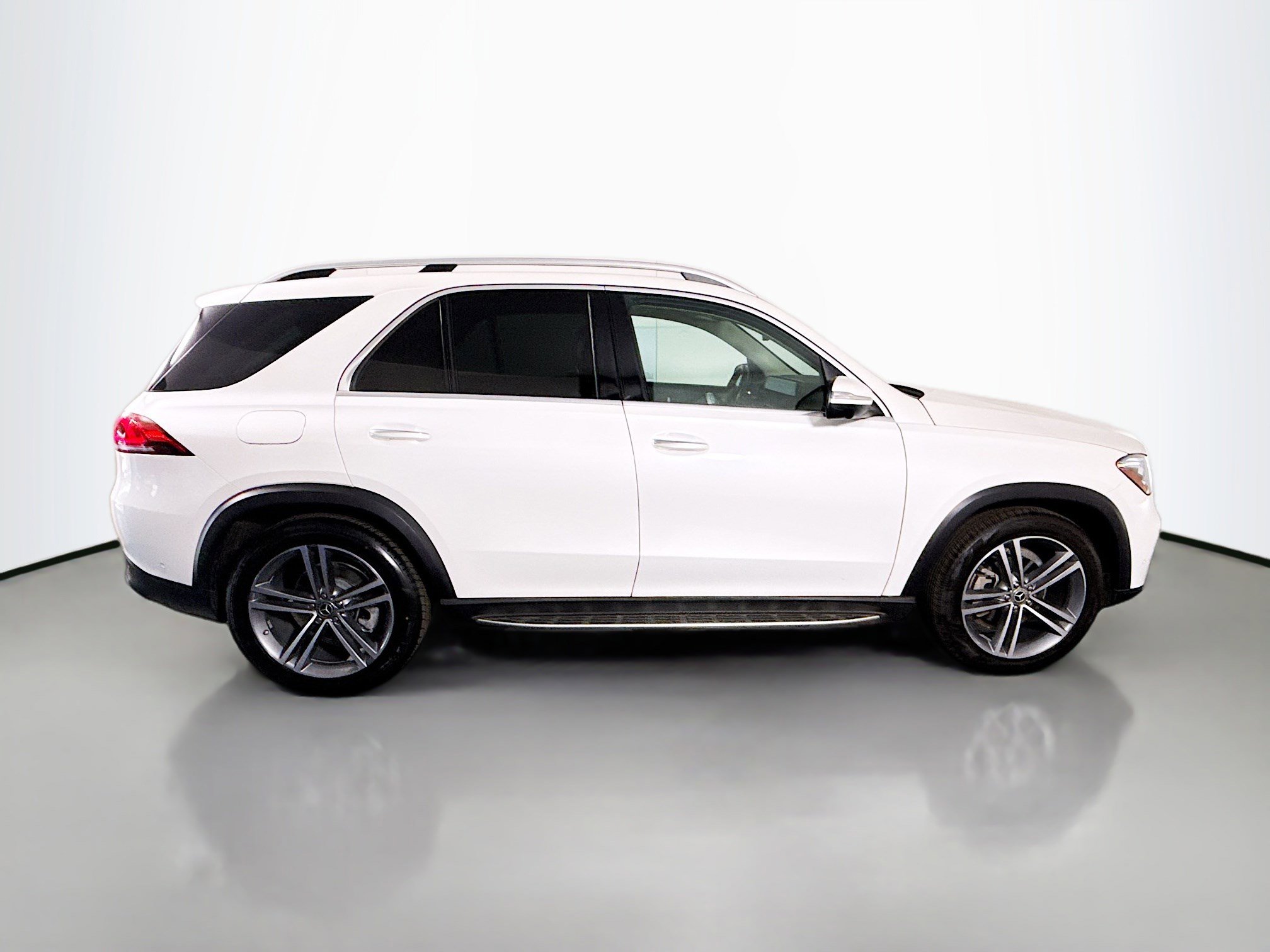 Used 2022 Mercedes-Benz GLE 350 w/ Premium Package image 11