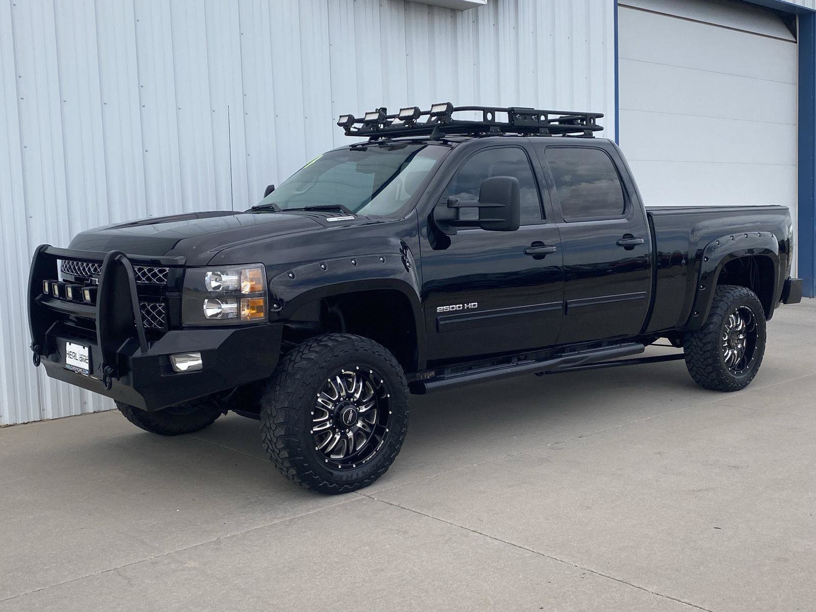 Used 2014 Chevrolet Silverado 2500 LTZ w/ LTZ Plus Package AWD/4WD image 1