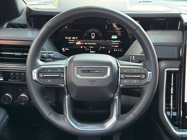 Used 2026 GMC Yukon XL Denali w/ Sun & Power Step Package RWD image 24