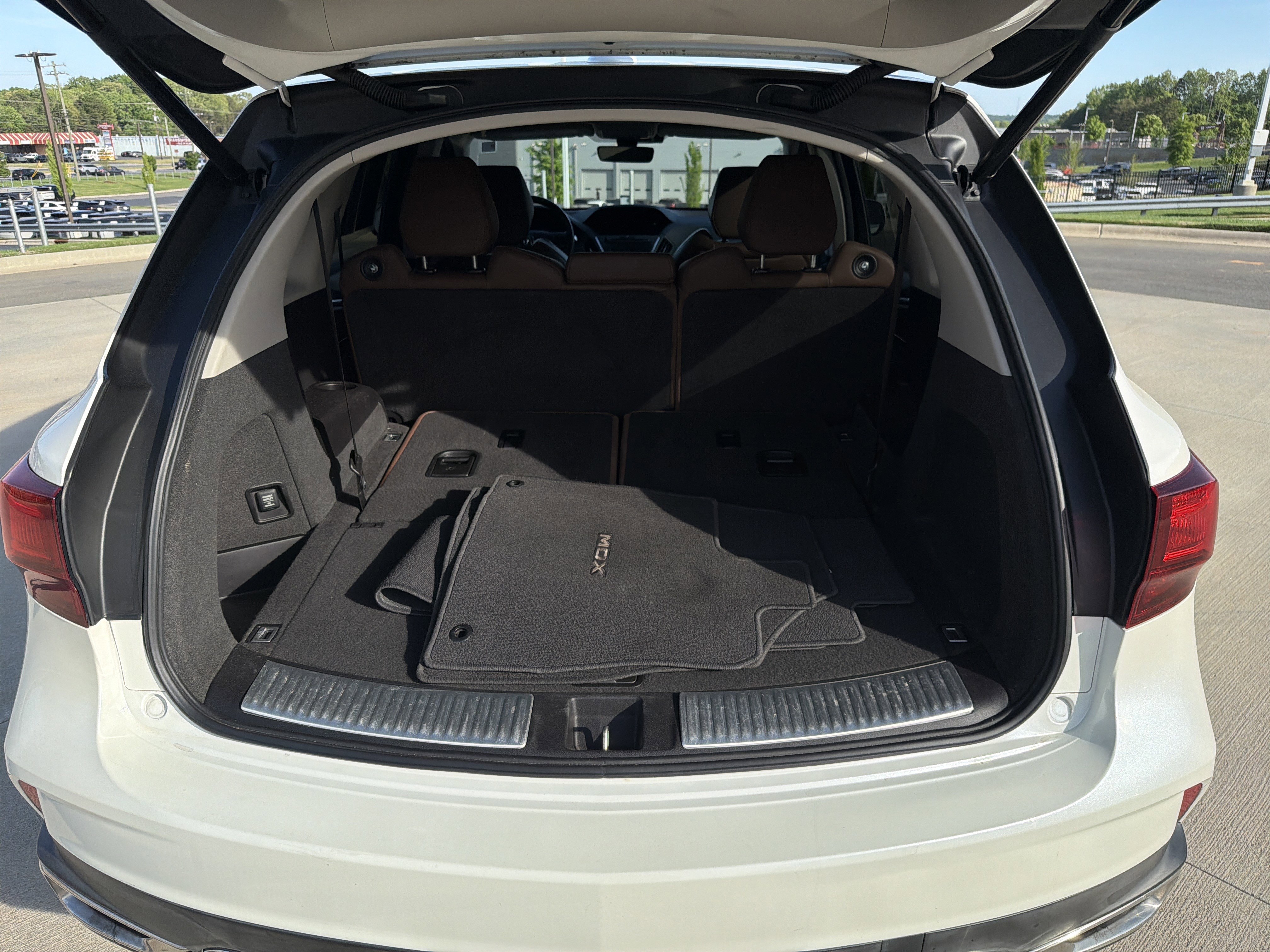 Certified 2017 Acura MDX SH-AWD w/ Technology Package image 35