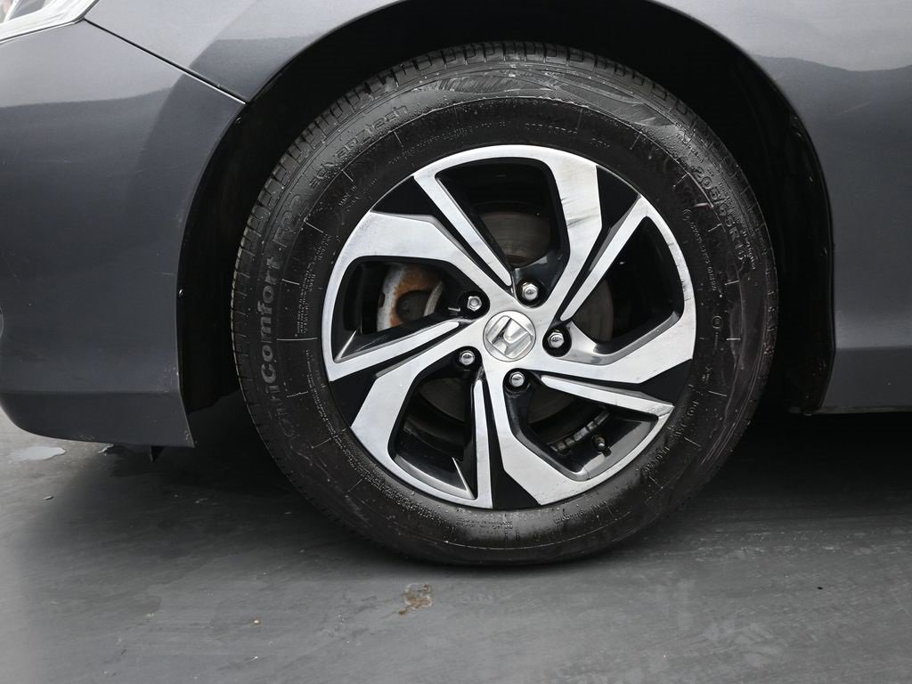 Used 2017 Honda Accord LX image 10