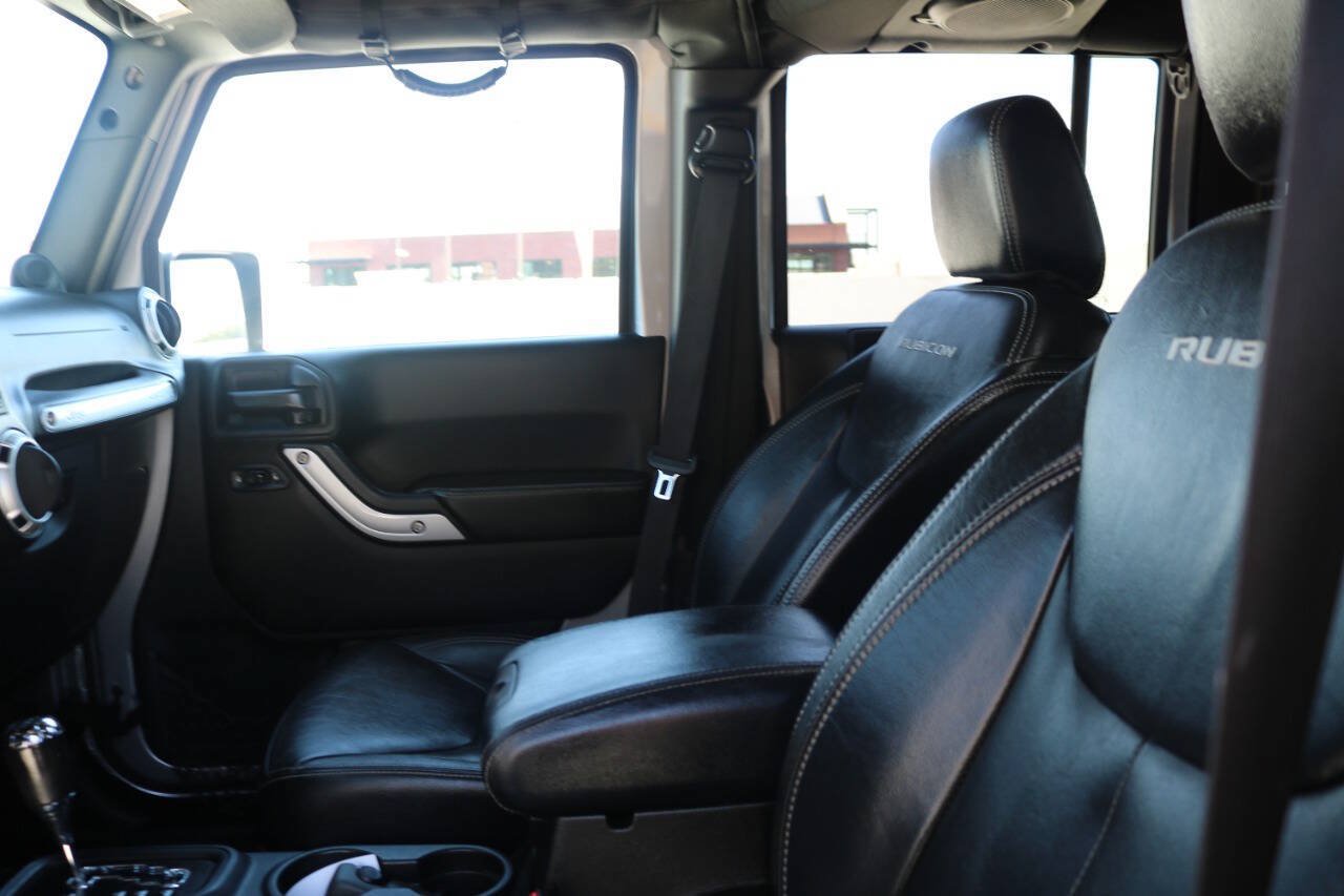 Used 2014 Jeep Wrangler Unlimited Rubicon AWD/4WD image 85