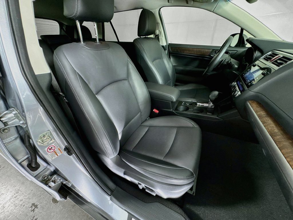Used 2016 Subaru Outback 2.5i Limited AWD/4WD image 36