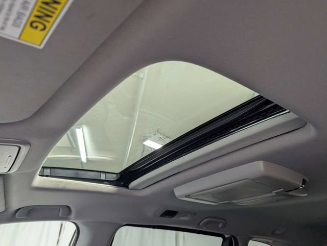 Used 2023 Honda Odyssey Touring image 16