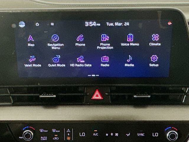 Used 2024 Kia Sportage EX image 15