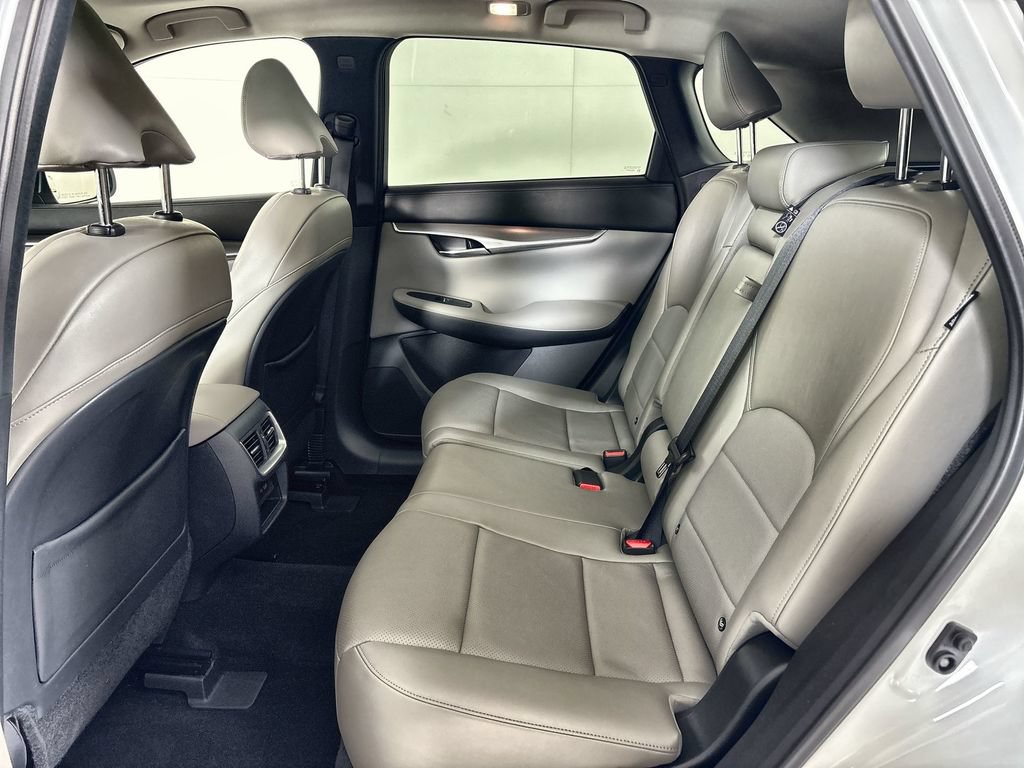 Used 2023 INFINITI QX50 Luxe AWD/4WD image 24