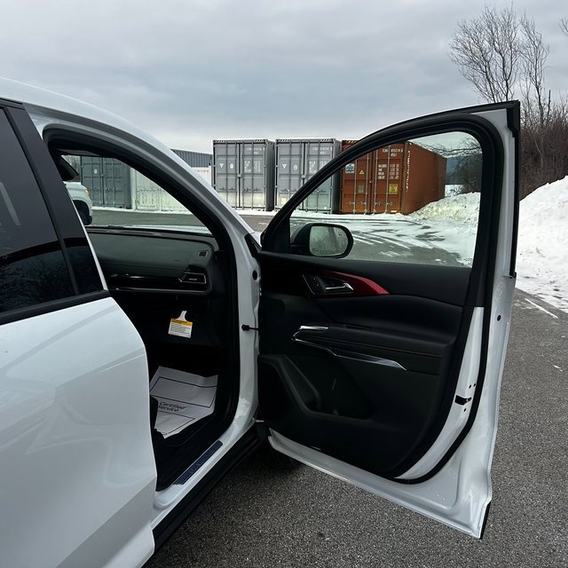 New 2026 Chevrolet Traverse Z71 w/ Driver Confidence Package image 51