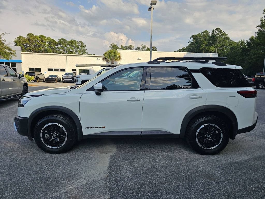 Used 2024 Nissan Pathfinder Rock Creek AWD/4WD image 7