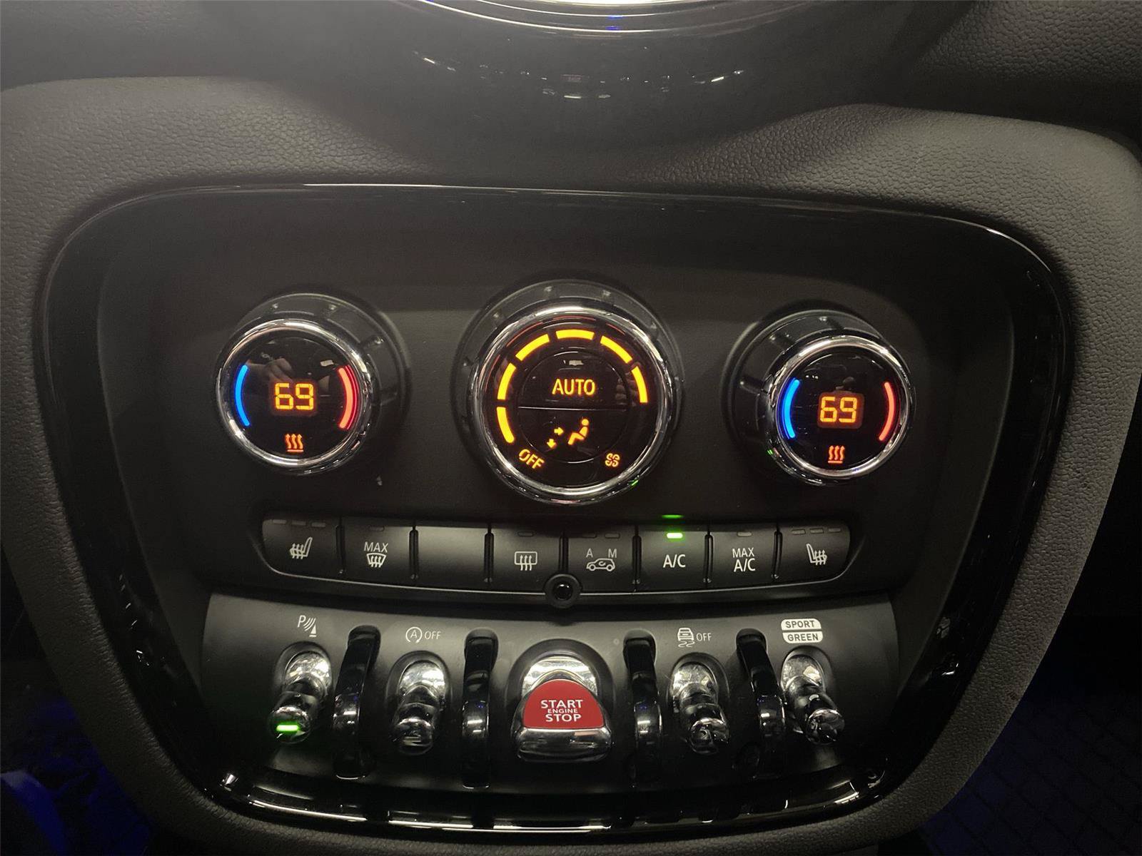 Certified 2023 MINI Cooper Clubman S AWD/4WD image 21