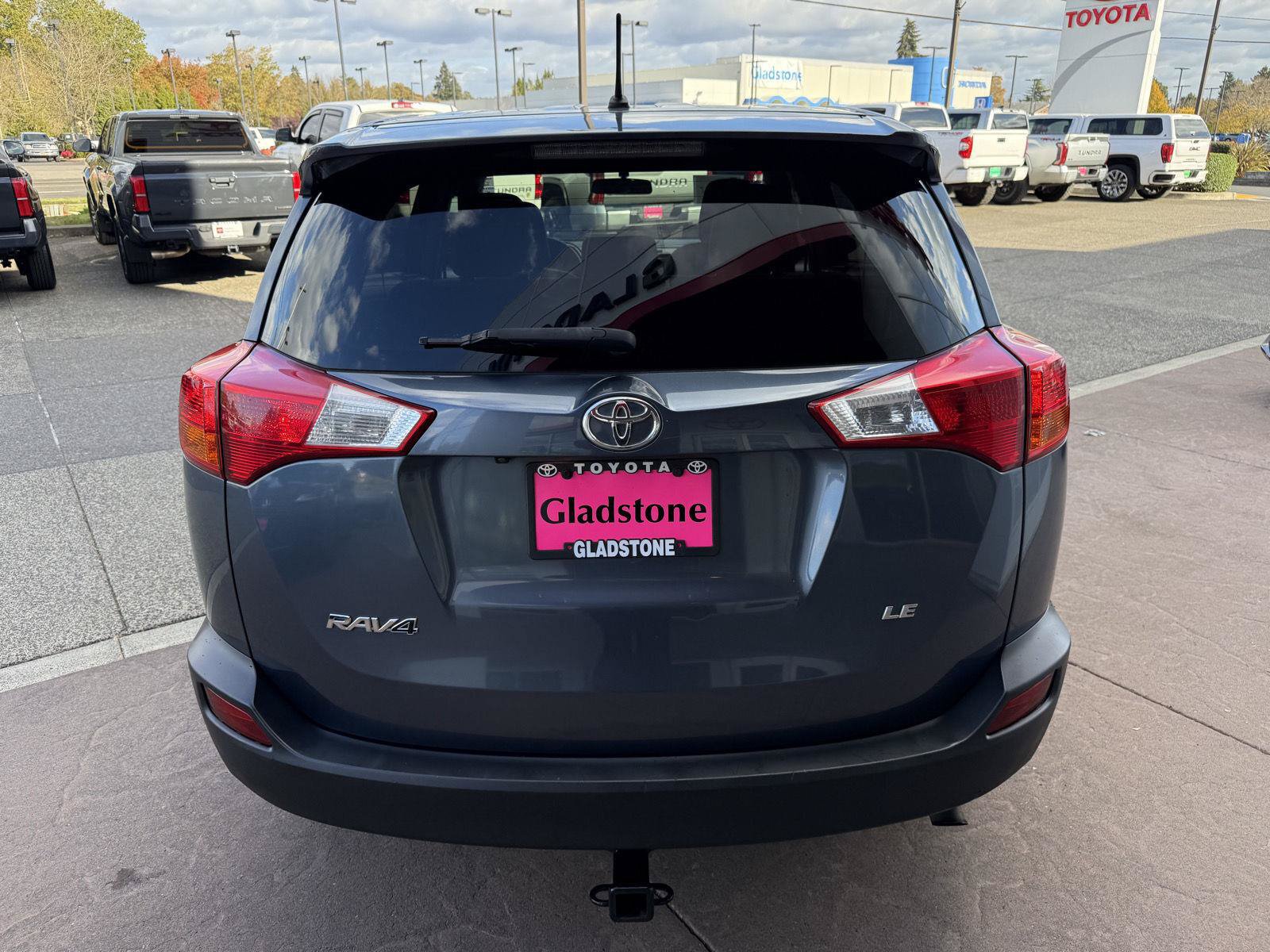 Used 2013 Toyota RAV4 LE FWD image 5