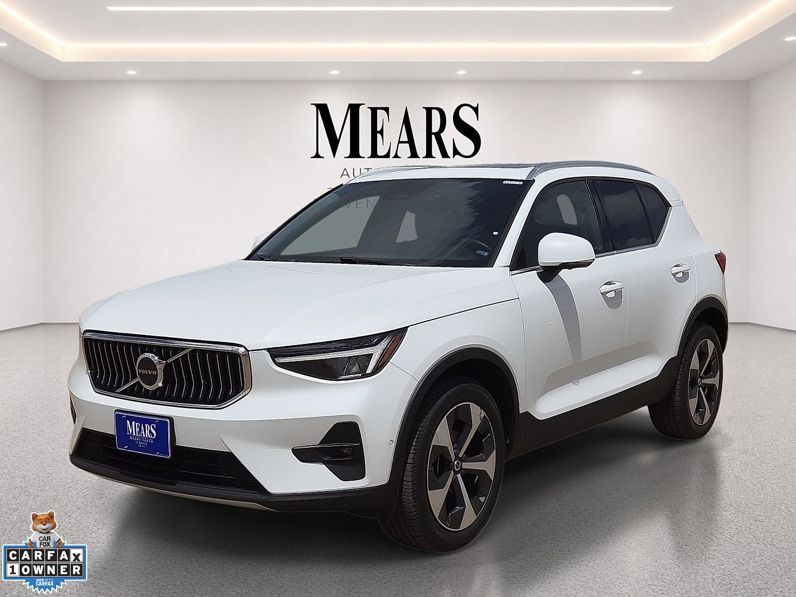 Used 2023 Volvo XC40 B5 Plus w/ Driver Assist Package