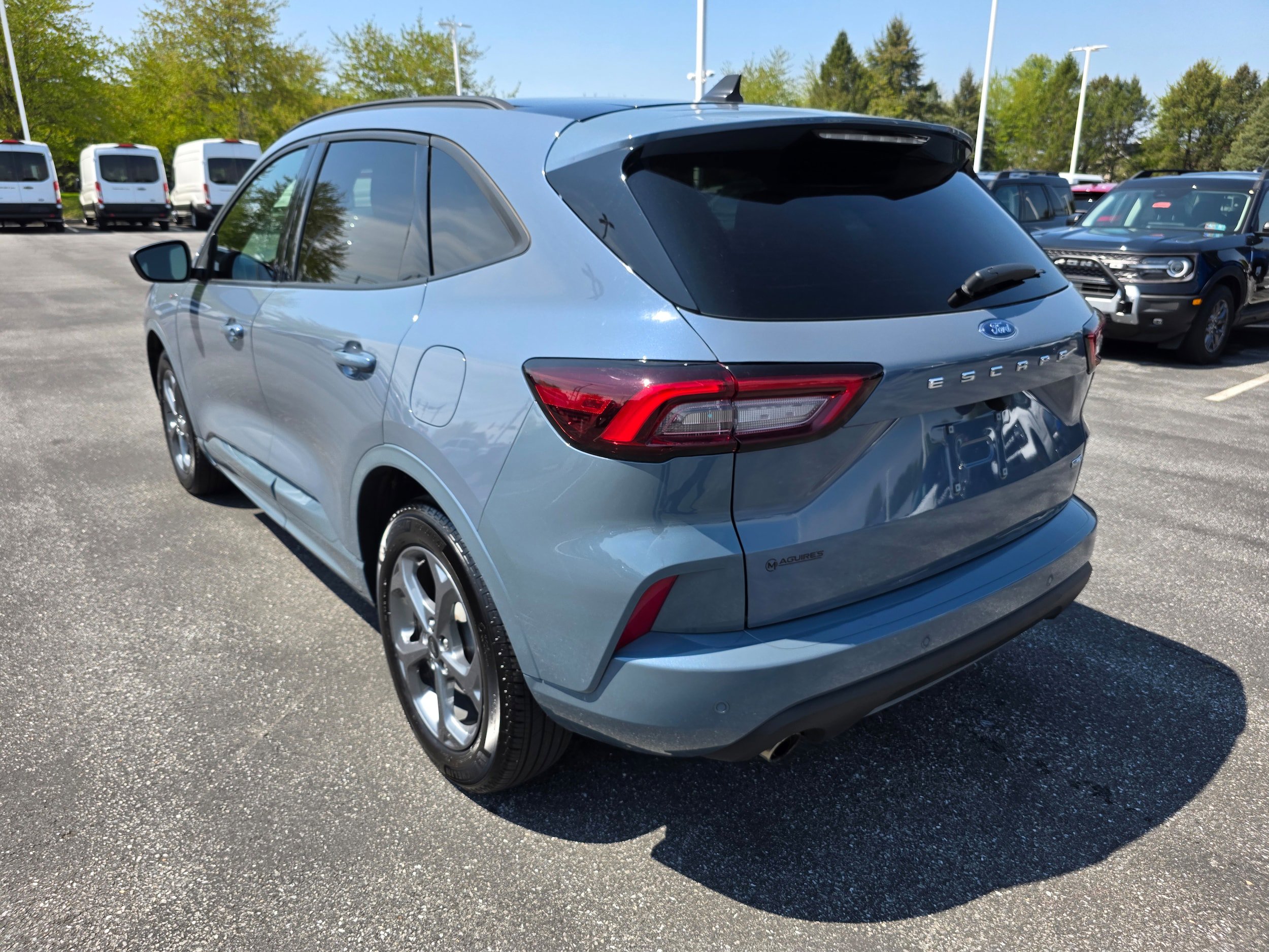 Certified 2023 Ford Escape ST-Line w/ Tech Pack #1 AWD/4WD image 3
