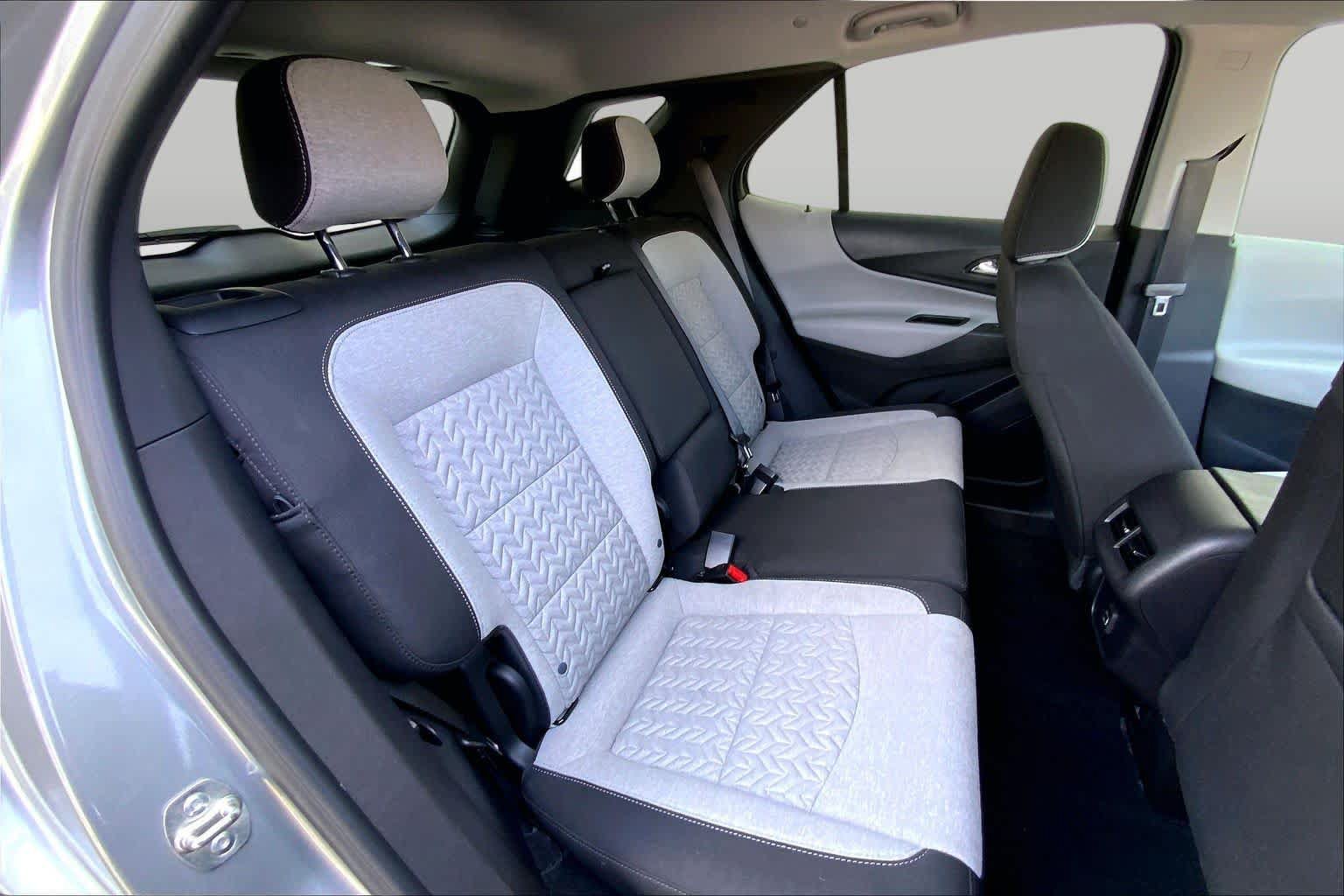 Used 2024 Chevrolet Equinox LT FWD image 19