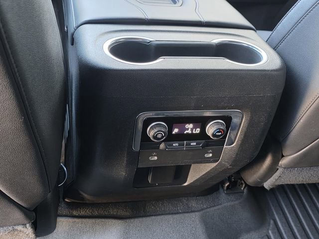Used 2023 Chevrolet Suburban LT RWD image 11