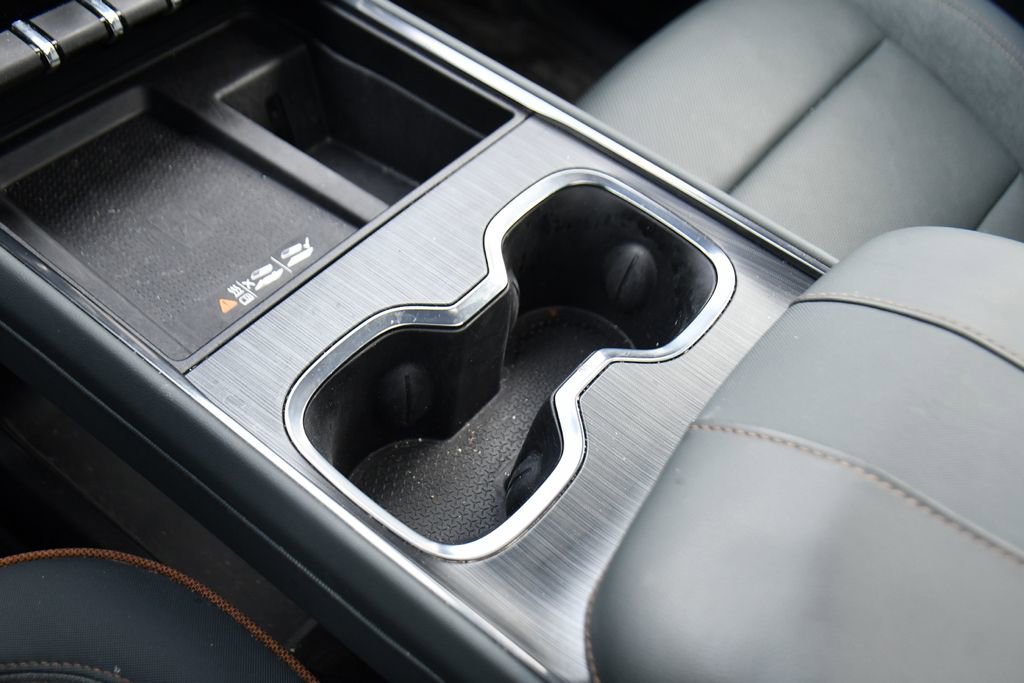 Used 2024 GMC Acadia AT4 w/ Luxury Package image 34