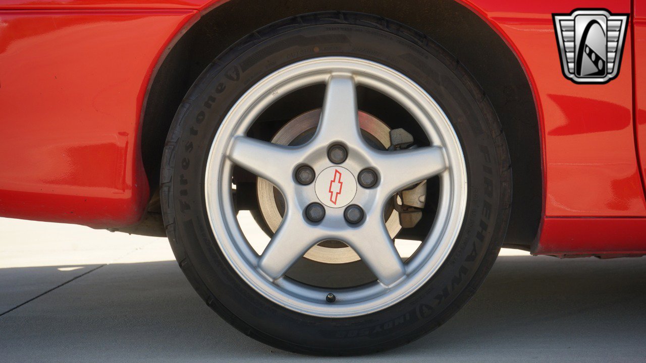 Used 1999 Chevrolet Camaro Z28 w/ Performance Pkg image 9