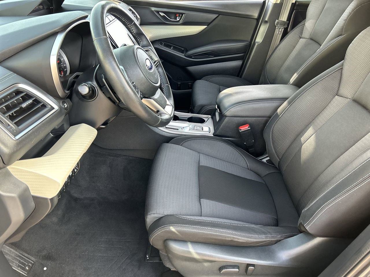 Used 2022 Subaru Ascent Premium w/ Convenience Package AWD/4WD image 16