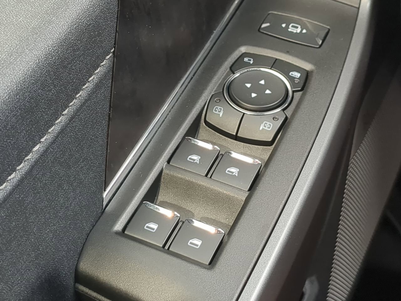 Certified 2025 Ford F450 Lariat w/ Lariat Ultimate Package AWD/4WD image 23