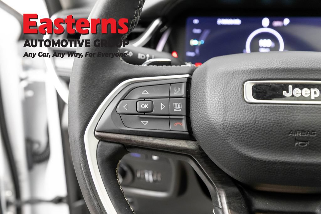 Used 2023 Jeep Grand Cherokee 4WD 4xe image 15