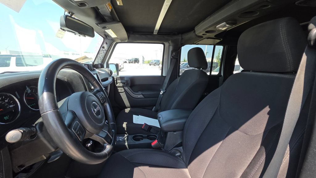 Used 2015 Jeep Wrangler Unlimited Sport w/ Quick Order Package 24S AWD/4WD image 11