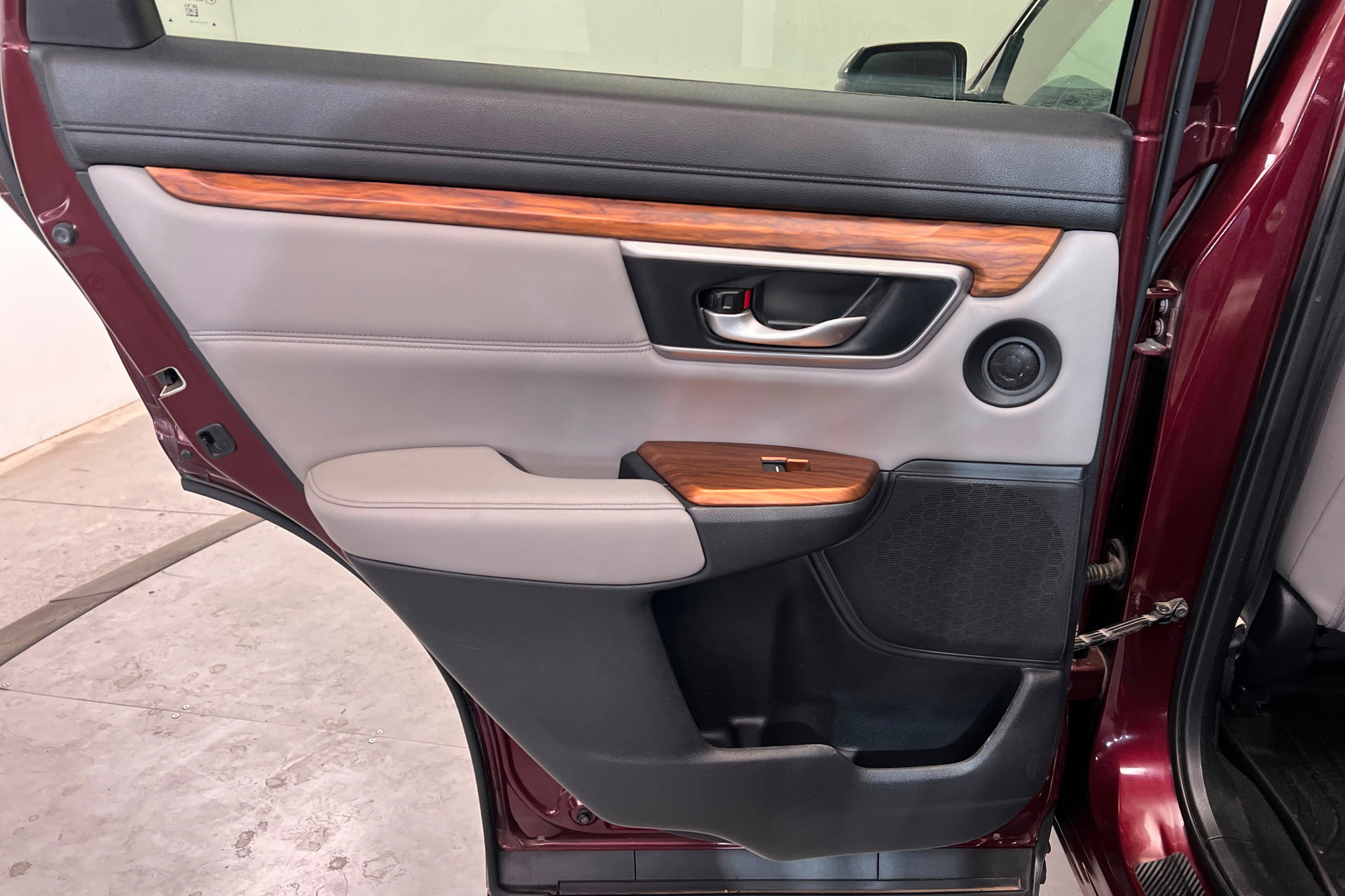 Used 2018 Honda CR-V EX-L image 18